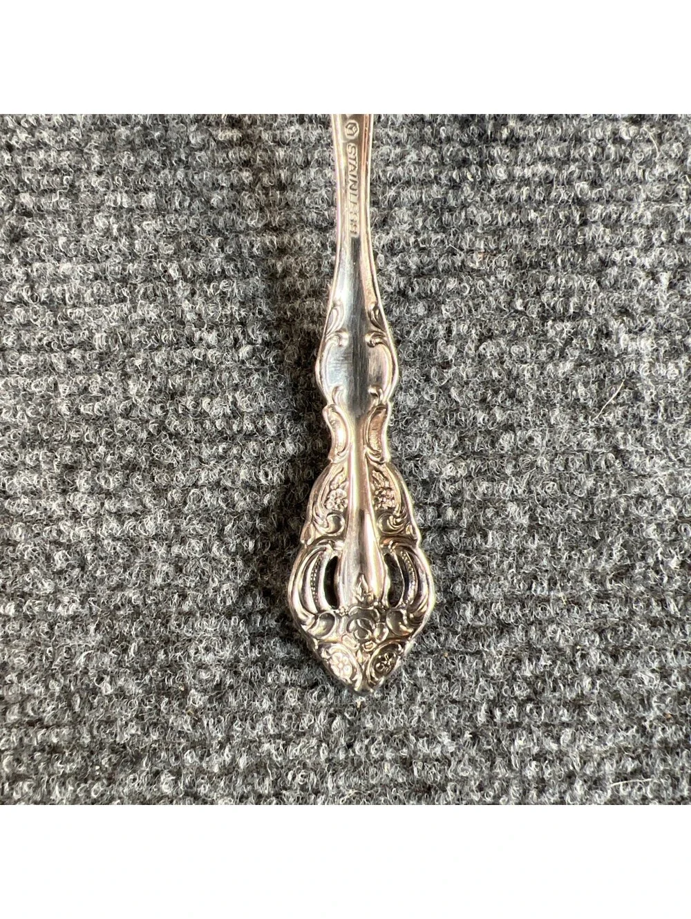 Oneida flatware small